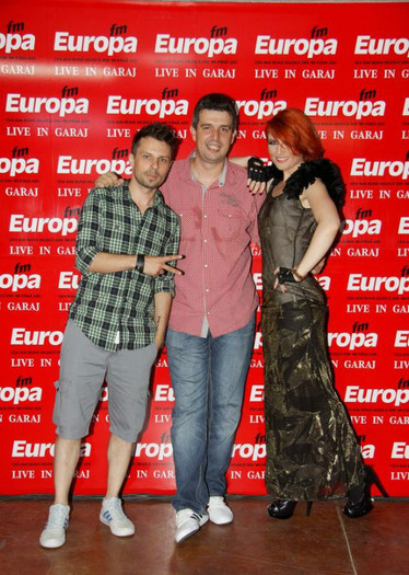 alexandru-ungureanu-in-garajul-europa-fm---live---poze_05_tb628