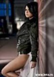 74548565_BCYZWVB3 - Inna