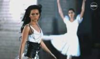 74548568_IGBIOHN - Inna