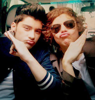 295921_362916657120811_1173066279_n - 0-cool harry and zayn