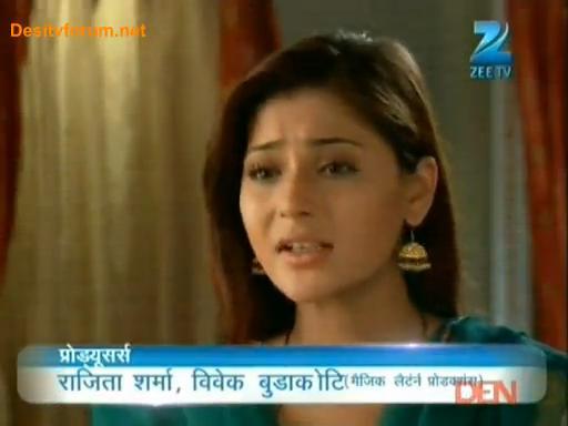 x20 - sara khan17