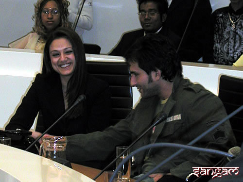 Preity si Saif 2 - xo - Conferinta-Haga-Olanda