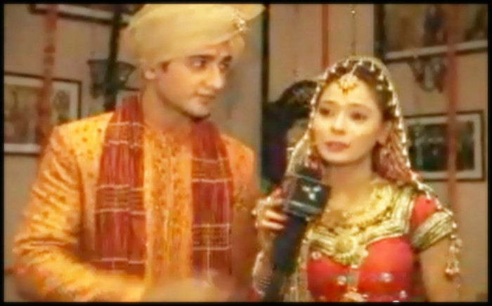 Mona21 - sara khan18