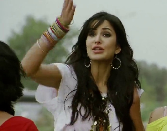 pictures (62) - o-Mere Brother Ki Dulhan