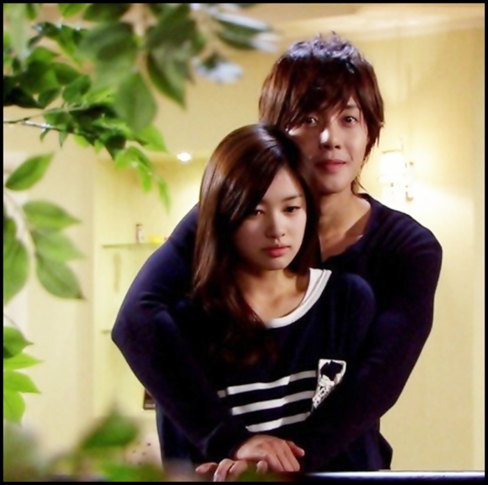  - 8x - KHJ - Playful Kiss - x8