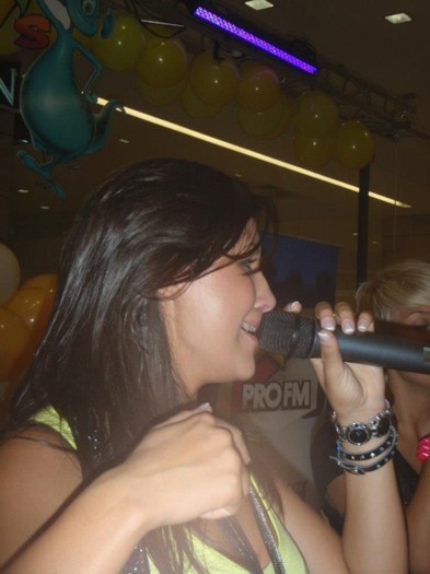 320119_459439380763449_544213891_n