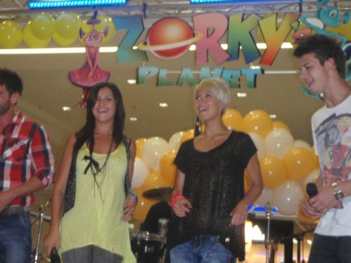 394508_459438164096904_1909160877_n