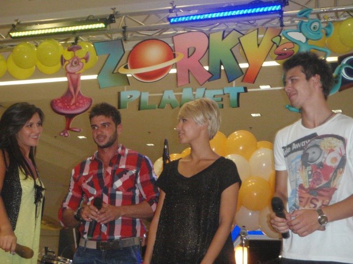 394533_459438540763533_1422913057_n