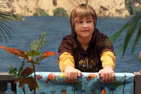 Doi barbati si jumatate