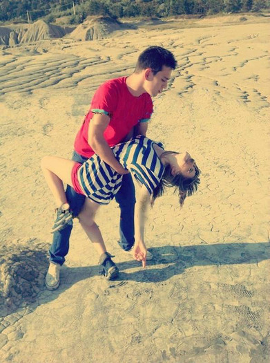 418647_353692838039031_1294854683_n