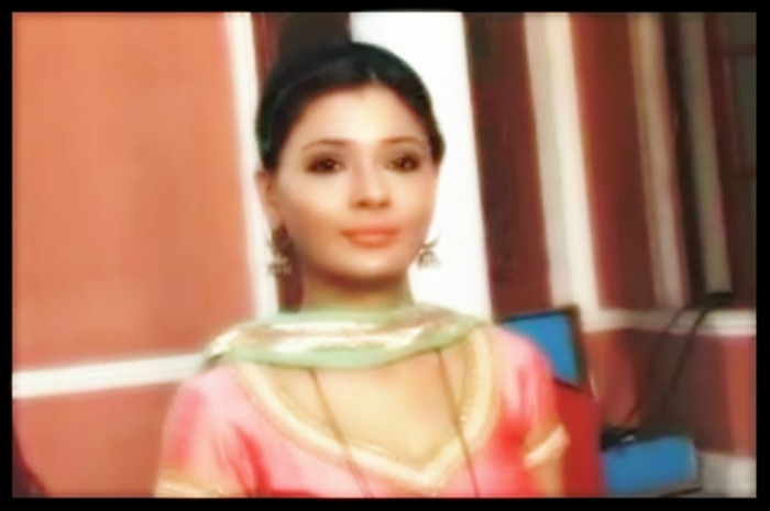 6x - sara khan18