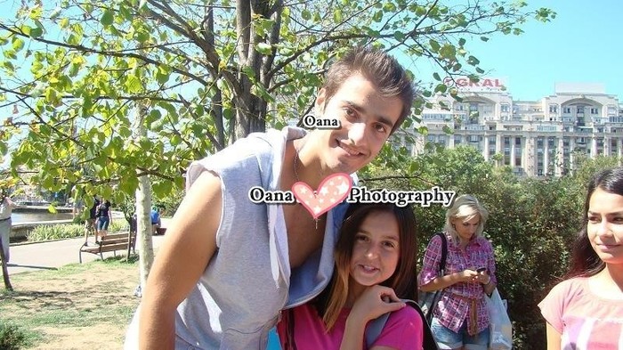 553776_434669353242066_1855728173_n