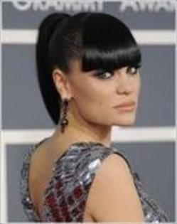 69124941_DCLFSEG3 - jessie j