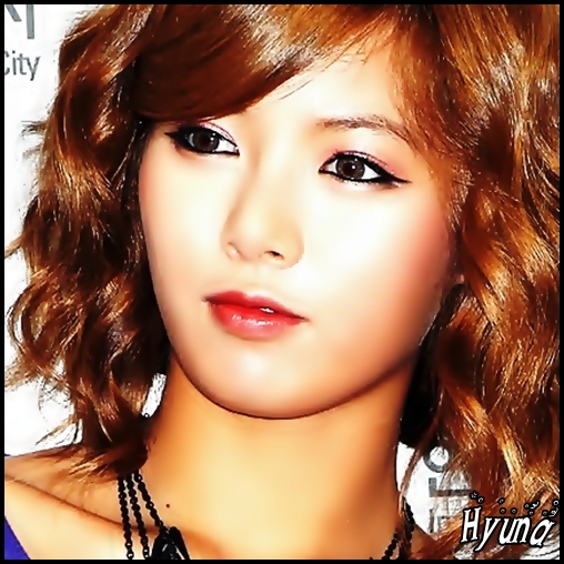 ^.^ [intra.n casa] hey...[se tranteste pe canapea]