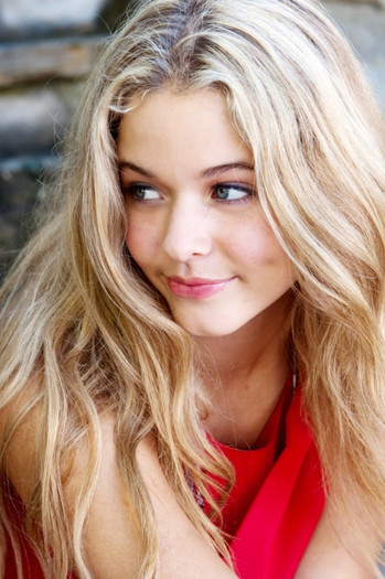 Sasha (16) - Sasha Pieterse