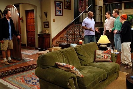 Doi barbati si jumatate