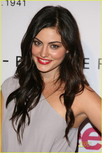 Phoebe (1) - Phoebe Tonkin