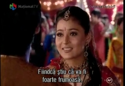 Sara khan (80)