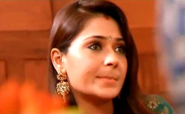 Sara khan (109)