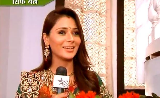 Sara khan (117)