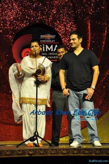 376389_168144043280587_645746191_n - 0 Arbaaz Khan