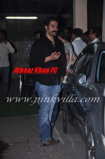 539566_264139030347754_231872981_n