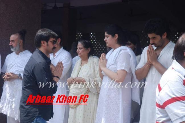 563141_257963040965353_1945665949_n - 0 Arbaaz Khan