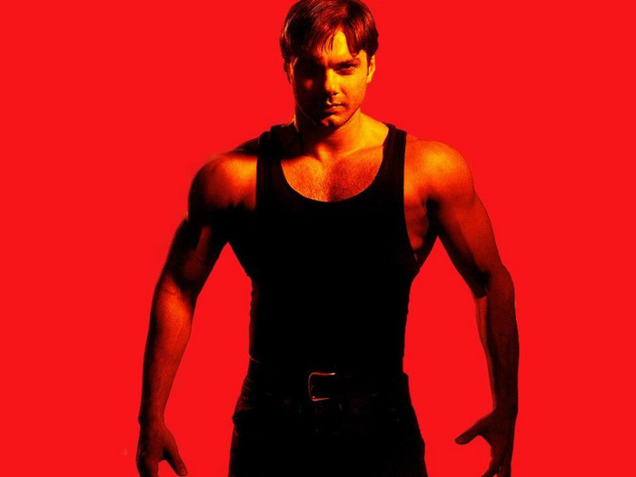 563181_351669061540832_429851937_n