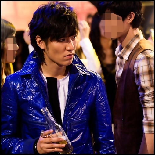 ~ Dar tu ai spus sa venim Hwa:)).[danseaza]Break it down, break it down Baby, I like that - OoI CLUB IoO