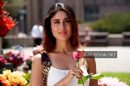 181137_271050149663600_2062514650_n - Kareena Kapoor 2