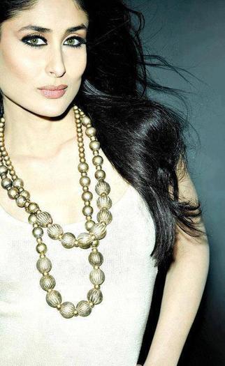 255351_274801755955106_1021406389_n