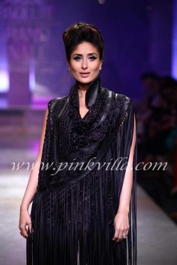 384659_272038229564792_931505300_n - Kareena Kapoor 2