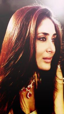 419829_276487329119882_1290908773_n - Kareena Kapoor 3