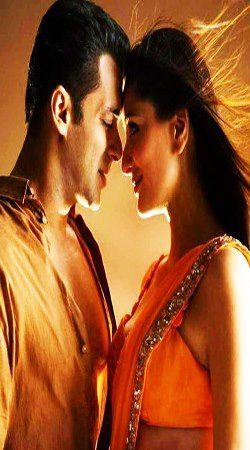 431516_273992169369398_537266870_n - Kareena Kapoor 3