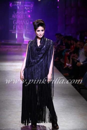 482091_272038216231460_463446855_n - Kareena Kapoor 3