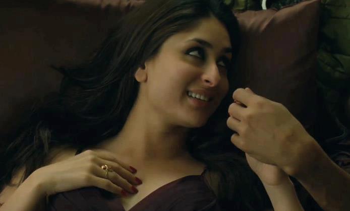 523528_277625175672764_1158744318_n - Kareena Kapoor 3