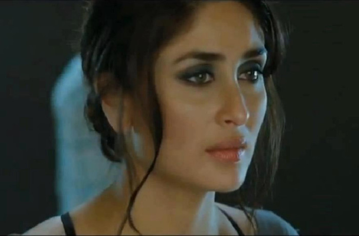 524512_277625365672745_507145600_n - Kareena Kapoor 3