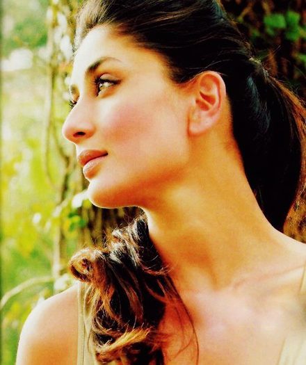 551923_276089259159689_282281766_n