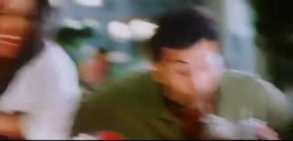 Anjaana Anjaani (68) - o - Anjaana Anjaani - o