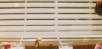 Anjaana Anjaani (76)