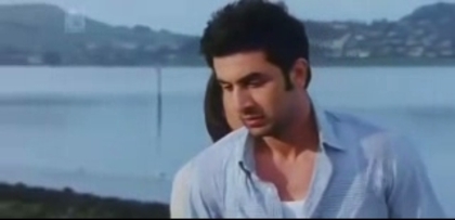 Anjaana Anjaani (132) - o - Anjaana Anjaani - o