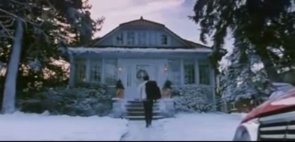 Anjaana Anjaani (188)