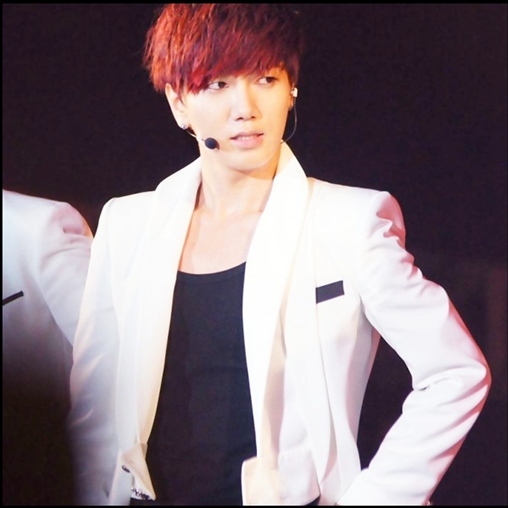 - Hyuna tu ai tigla pe casa...ea nu :-ss...[ fugeee ] - BEACH  2