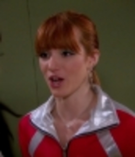 thumb_Shake_It_Up_S02E28_Made_In_Japan_Part_1_720p_WEB-DL_DD5_1_AAC2_0_H_264-OOO_mkv_000155489