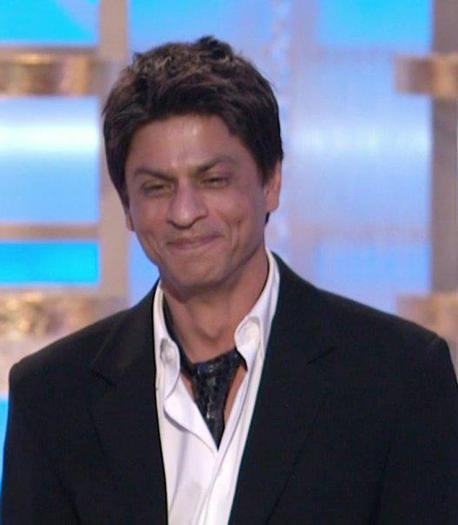 574943_228363033937673_1472550_n - Shahrukh Khan 3