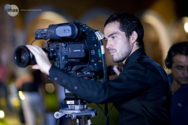 6094_119538353245_4653086_n - Camaleones