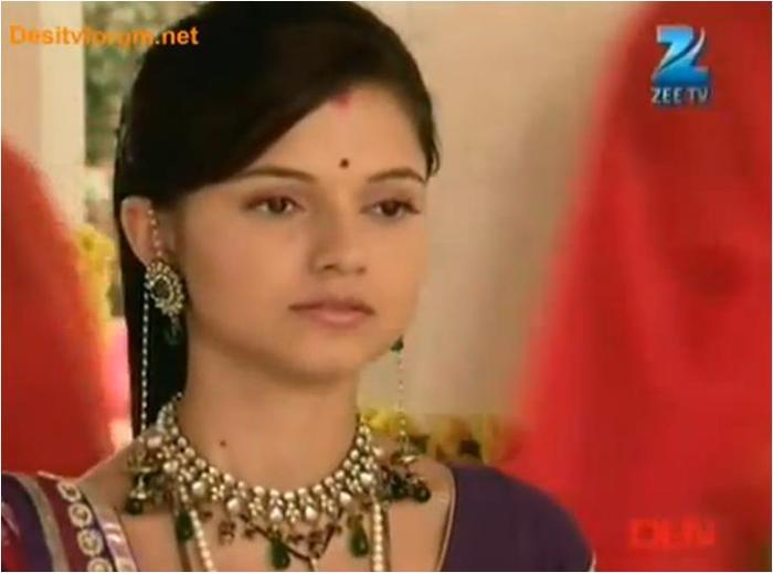 417239_311469315580669_1131165948_n - RUBINA DILAIK NEW 4