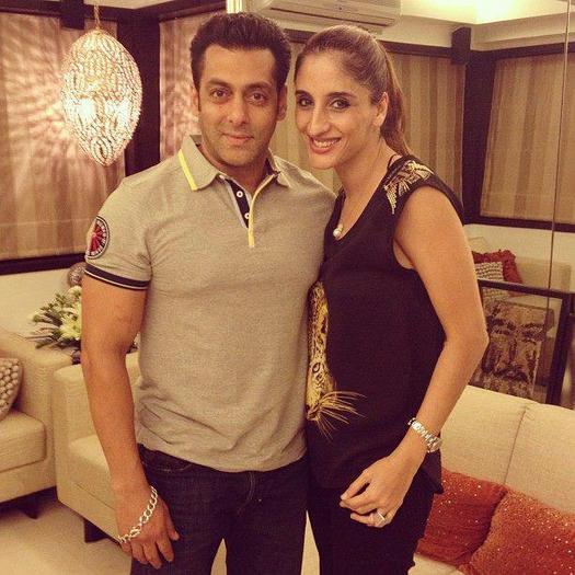 553424_366447913426941_793671945_n