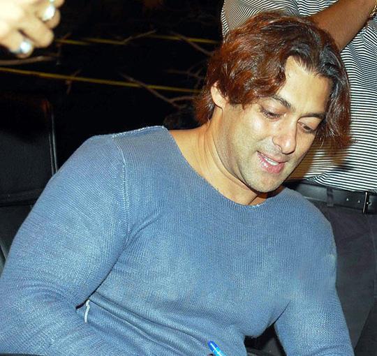 553855_358312030907196_270249733_n