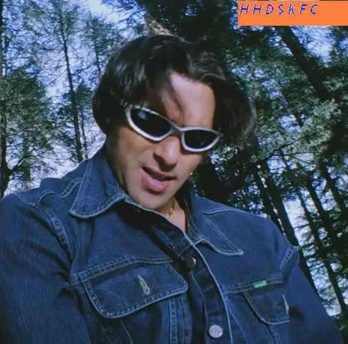 561115_358643607540705_1285299538_n